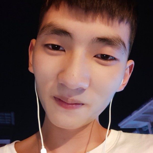 儒雅踢幻殇的照片