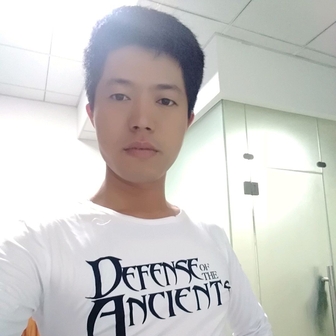 白桦林的照片