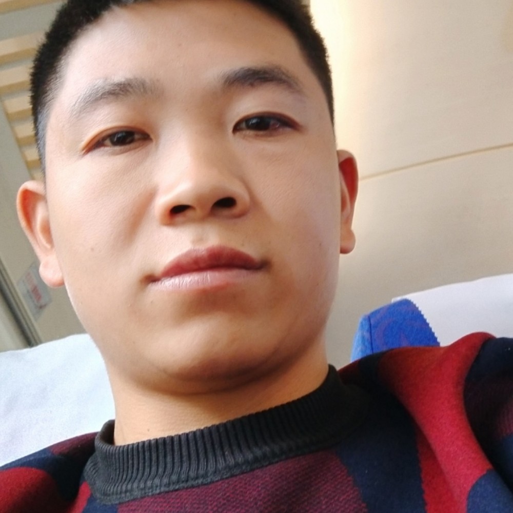 稳重浅吻方盒的照片