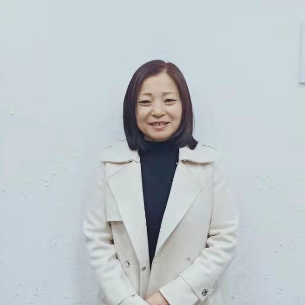 寂冷爱恋绿草的照片
