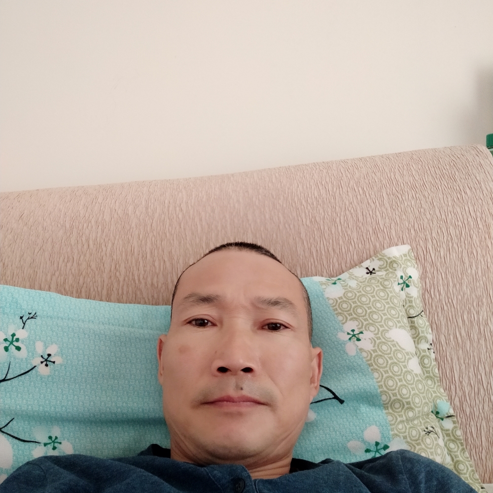 信封回首默默的照片