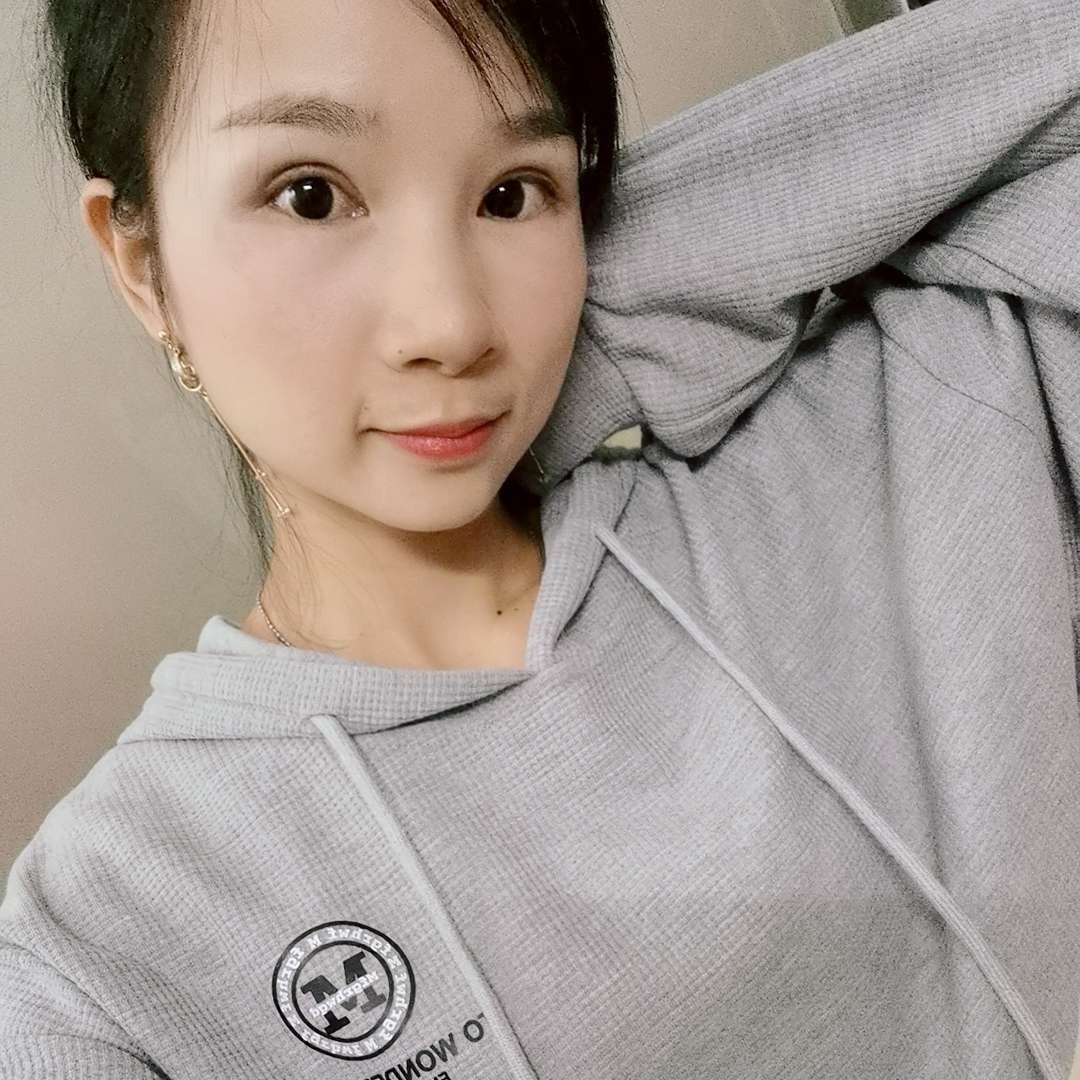 天空回眸无心的照片