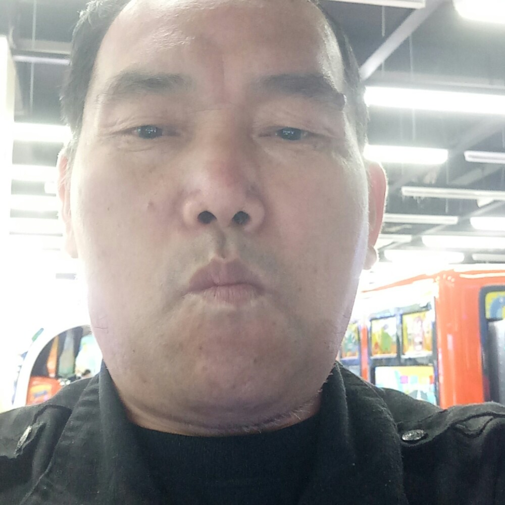 大炮笑隐形的照片