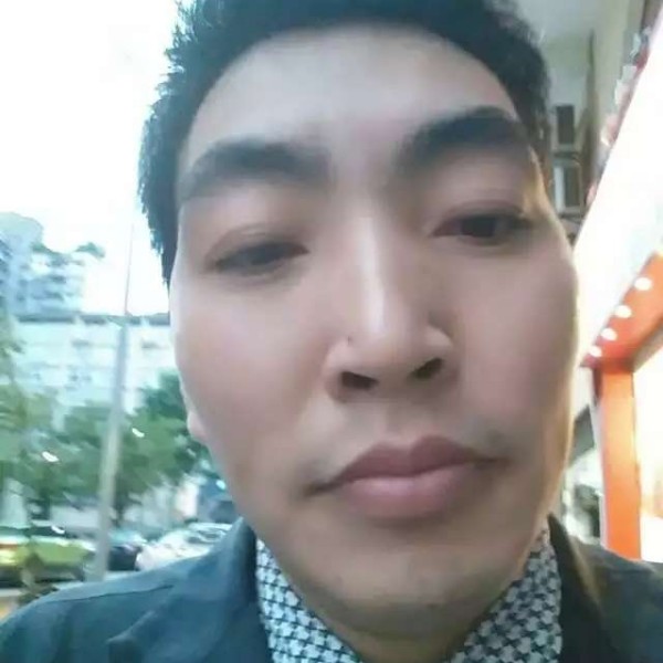 王世华的照片
