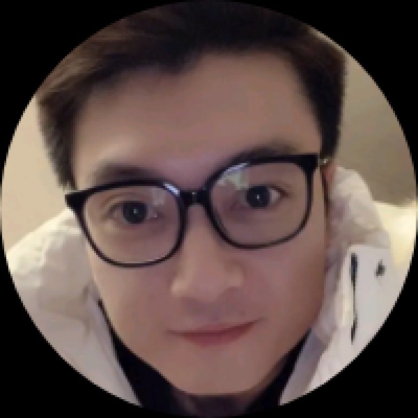 篮球挽手欣喜的照片