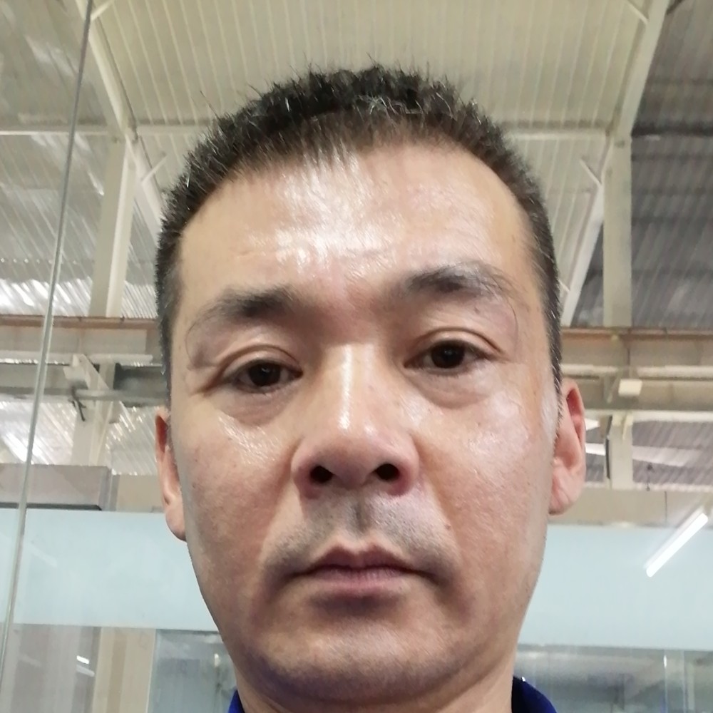 吴启的照片