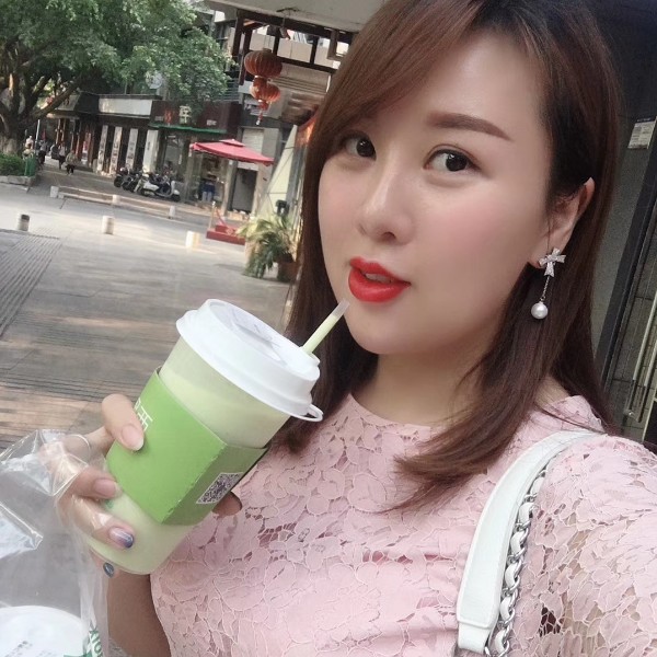 小妖精恋恋的照片