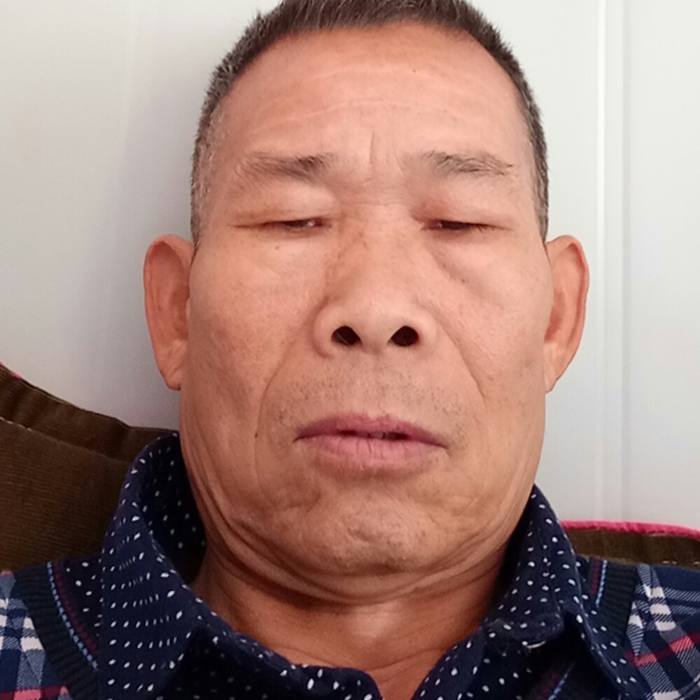 典雅呓语。快乐的照片