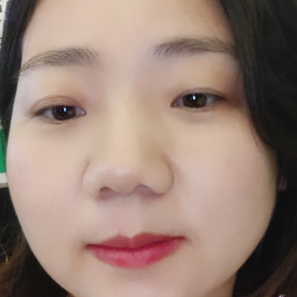 风中的洛叶的照片