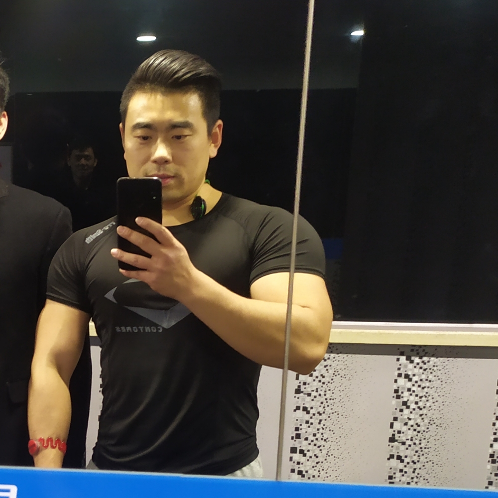 汤姆哈迪的照片