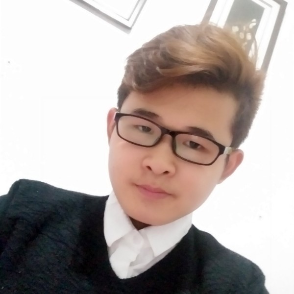 帅气小天鹅的照片