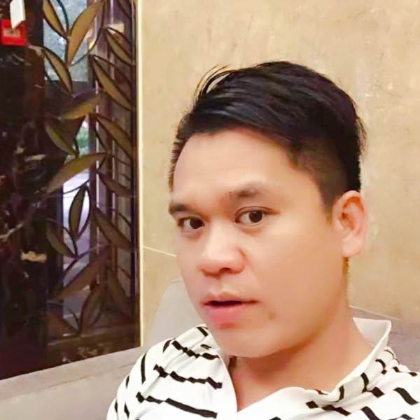 小佐佐的照片