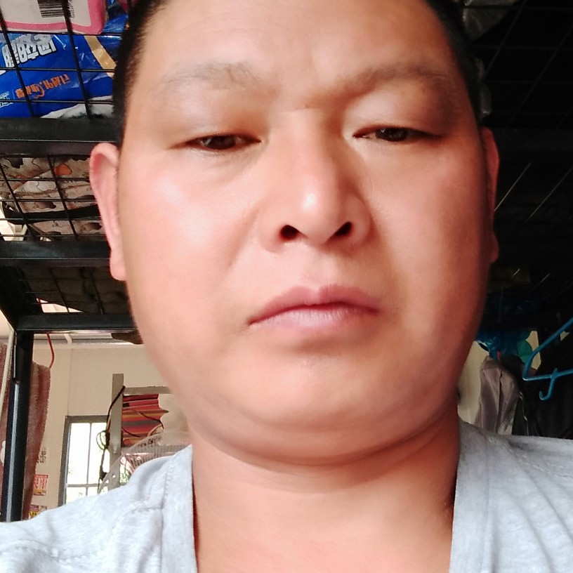 四川人在工地上班的照片