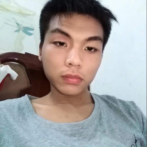 綾小路的照片