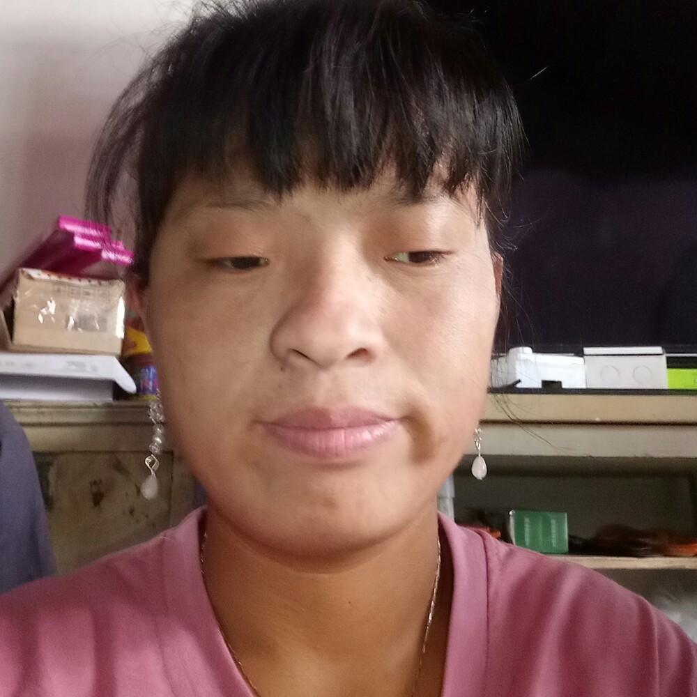 帅哥挽手能干的照片