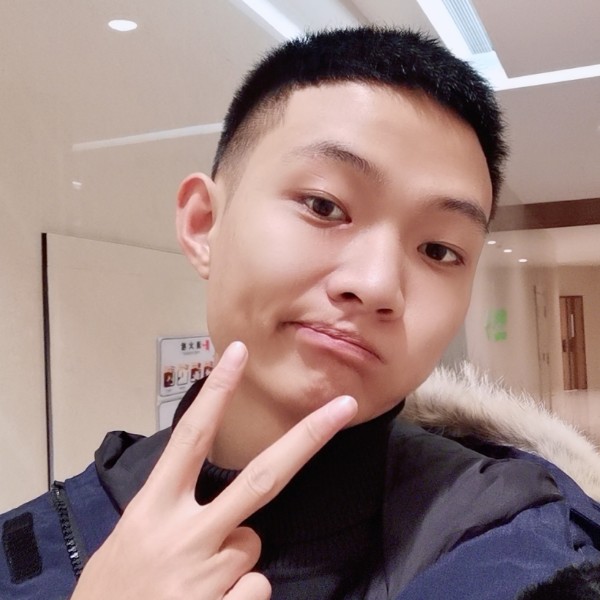 ZlyGLY的照片