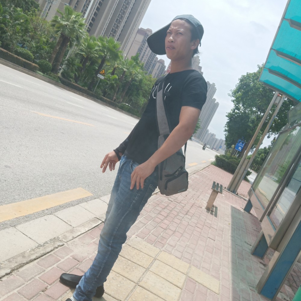 何春东的照片