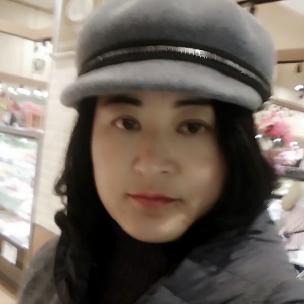 冰城女人的照片