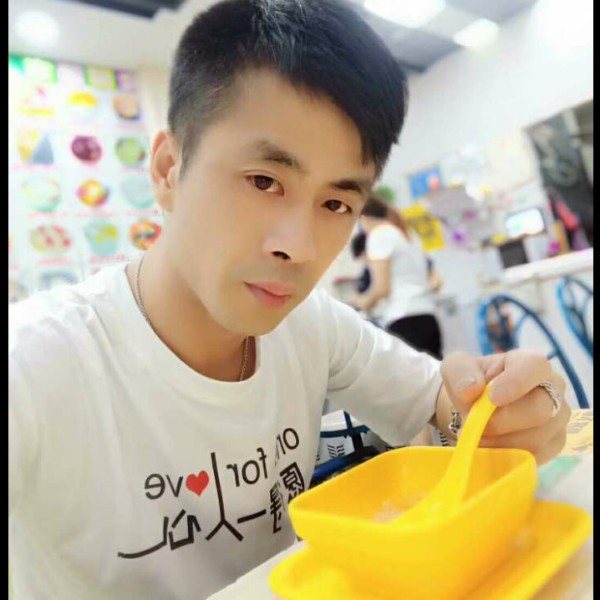 幸运①男神的照片