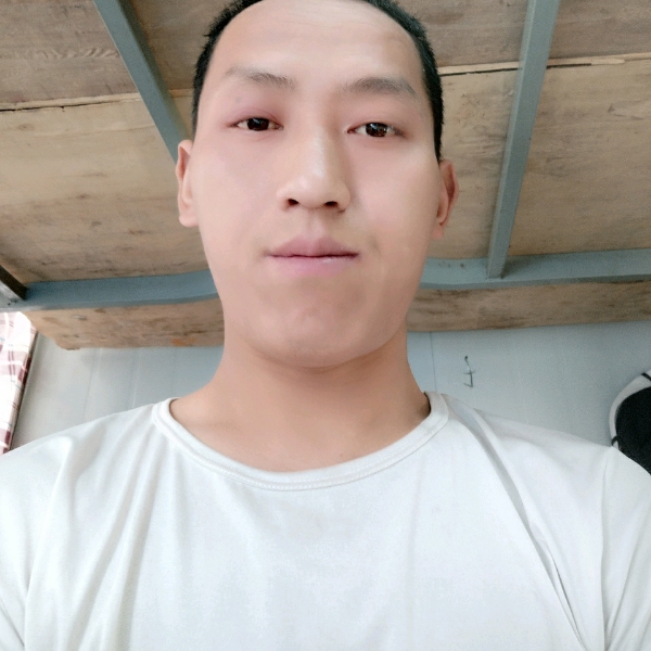 伏三兵的照片