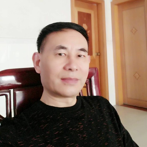 印龙的照片