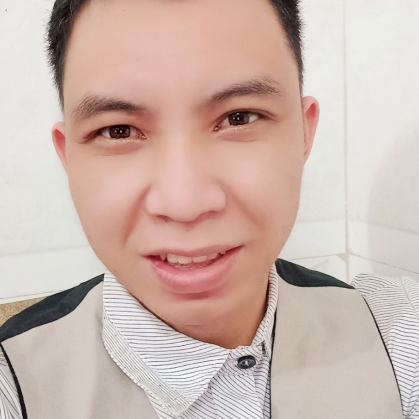 李烽的照片