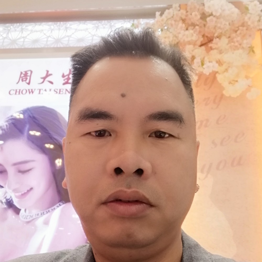 红牛放弃勤恳的照片