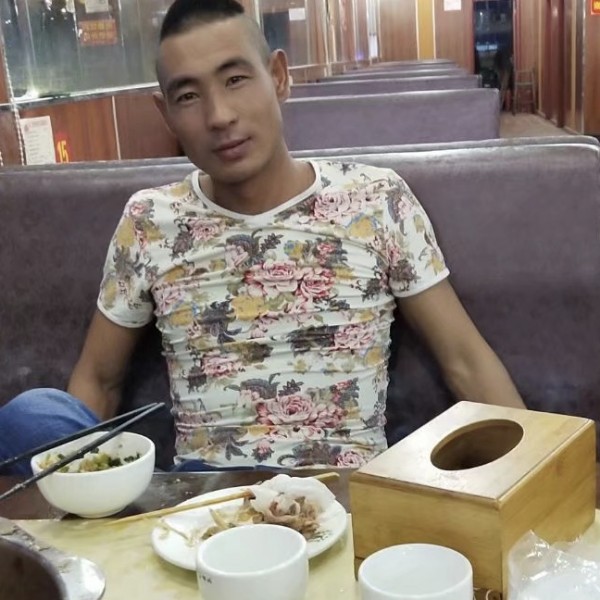 杨忠叶的照片