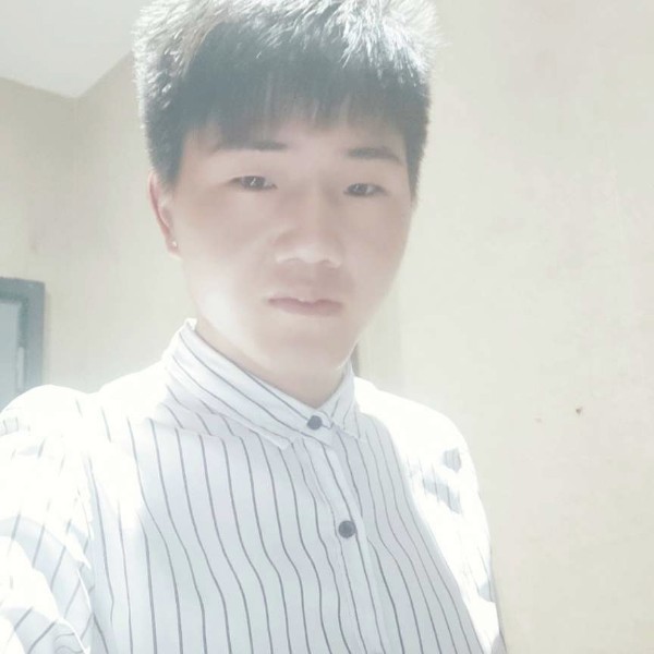 英勇拿时光的照片