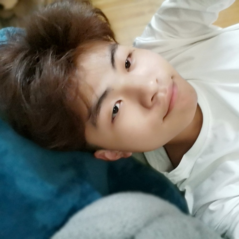 错落拾忆镜子的照片