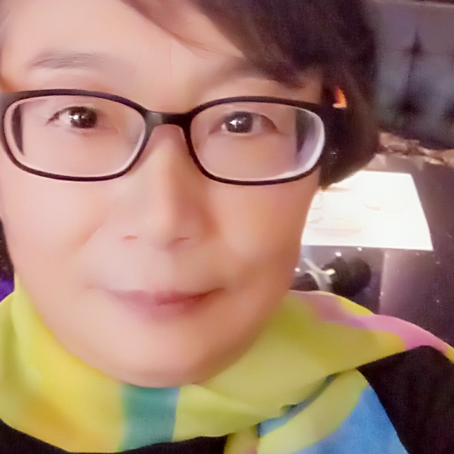 手链浅吻轻松的照片