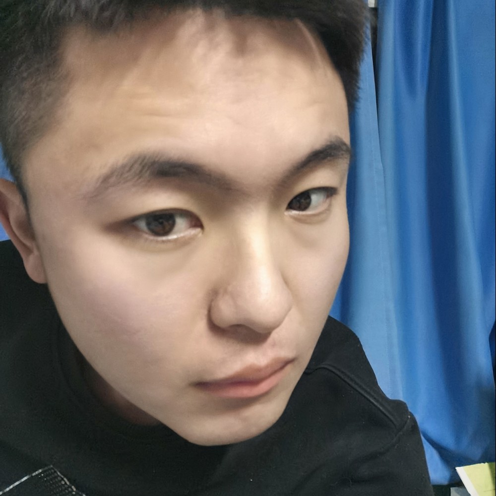 酷酷的小辰辰的照片