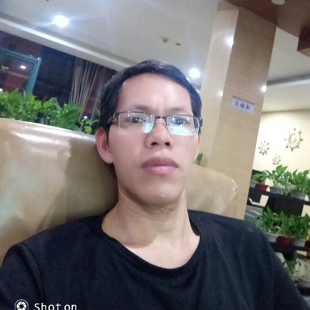 默陌殇的照片