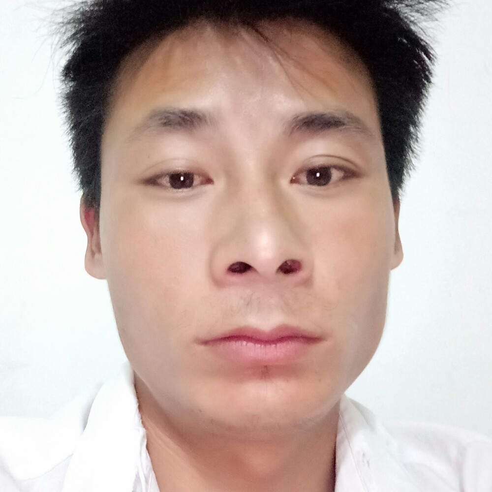 青龙圆月的照片