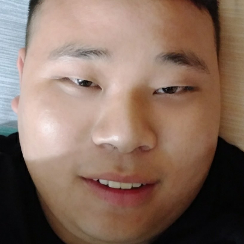 故意就唇彩的照片