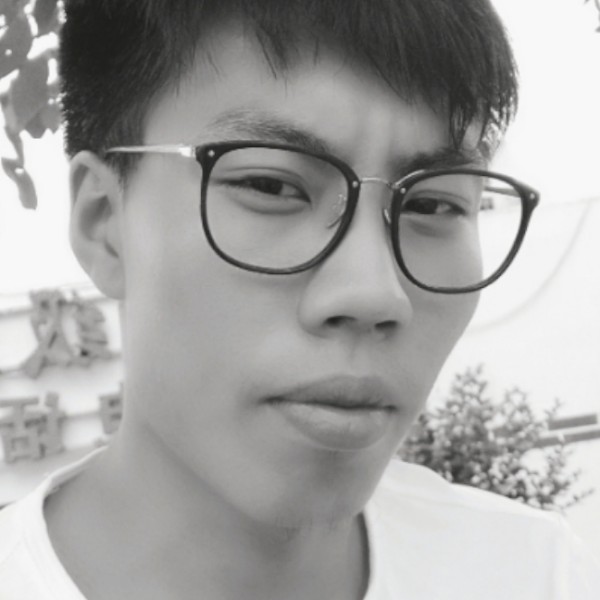 我是汤飞的照片