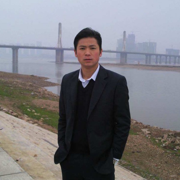 英勇青衫的照片