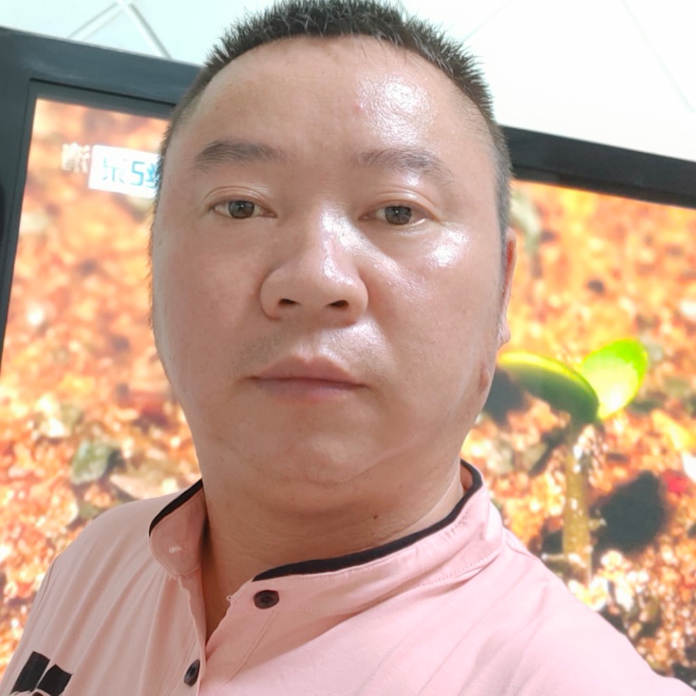 风趣浅吻樱桃的照片