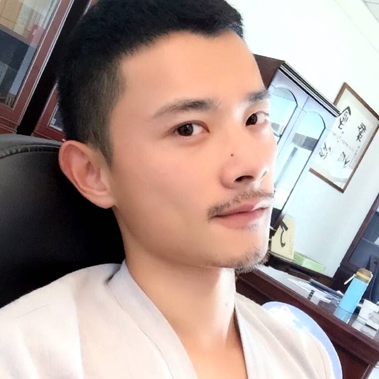 断爱995的照片