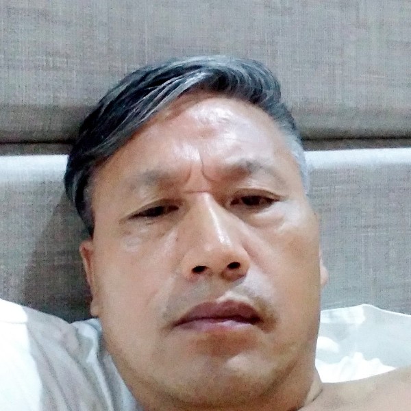 安静酒窝的照片