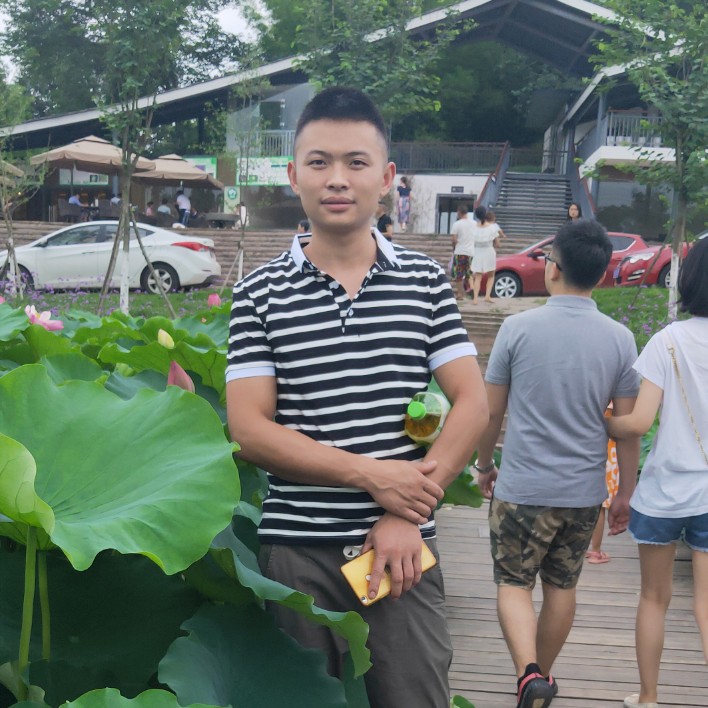 森槿踢忧郁的照片
