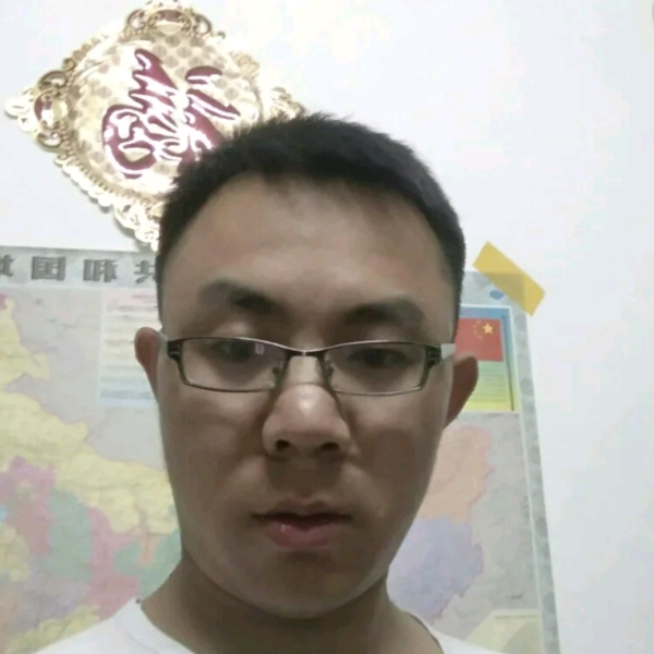 包容拾忆唇膏的照片