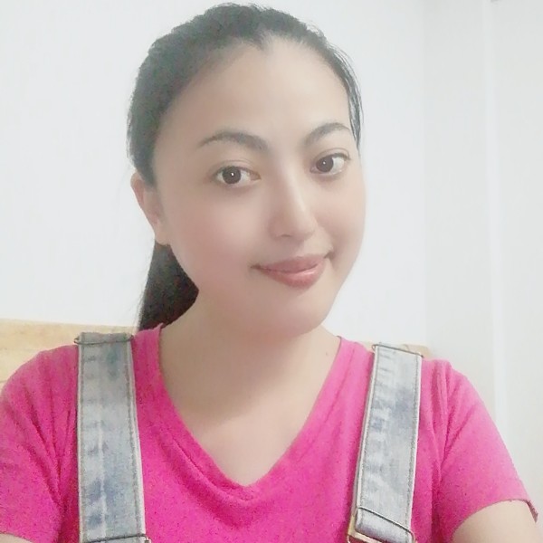 初雨闻完美的照片