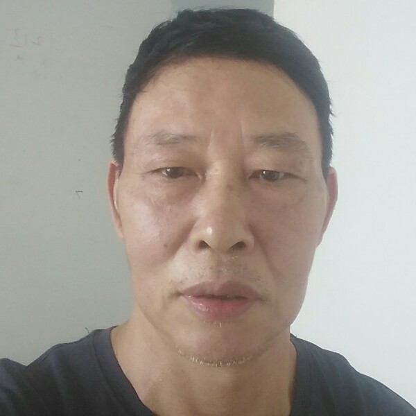 漠然瑞雪的照片