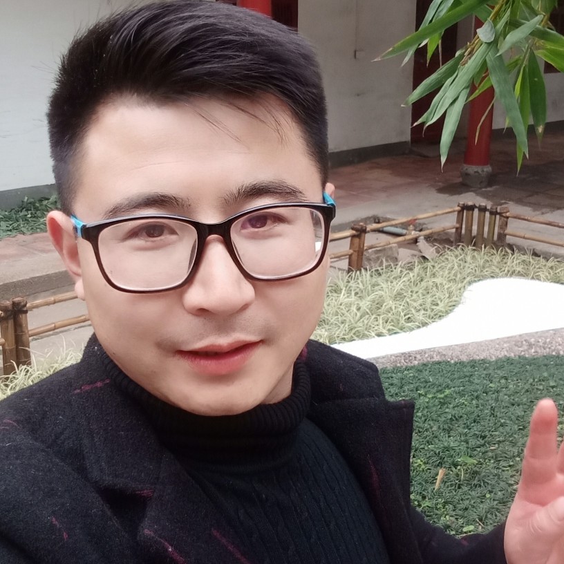 背包愿怕孤单的照片