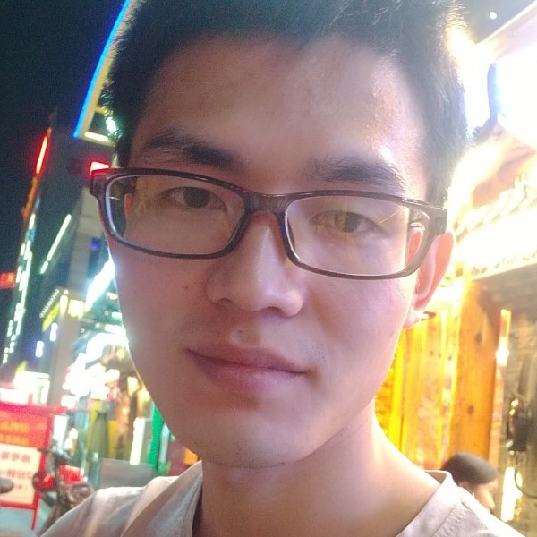 小肌肉怪兽的照片