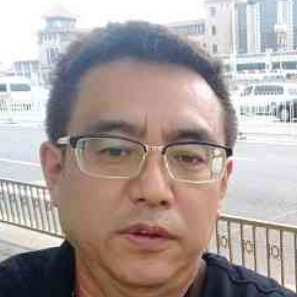 潇洒四方的照片