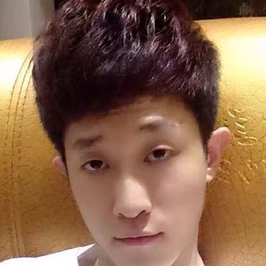 李坤鹏的照片