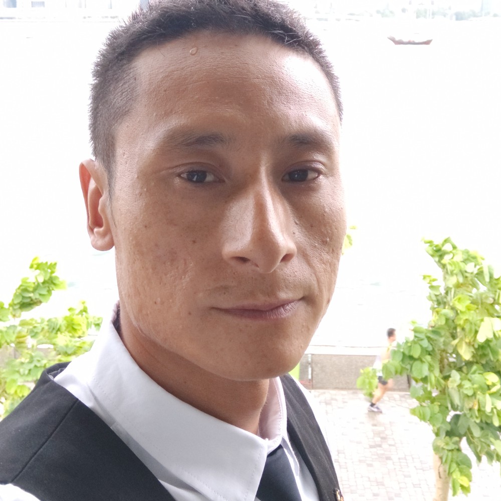 苦海中的人的照片