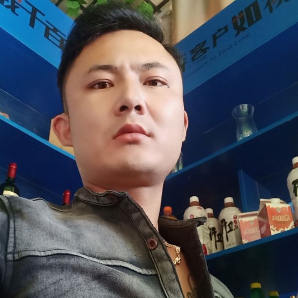 秀发老实的照片